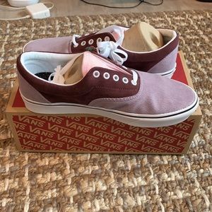VANS Comfycush Era Mens 10.5 NWT